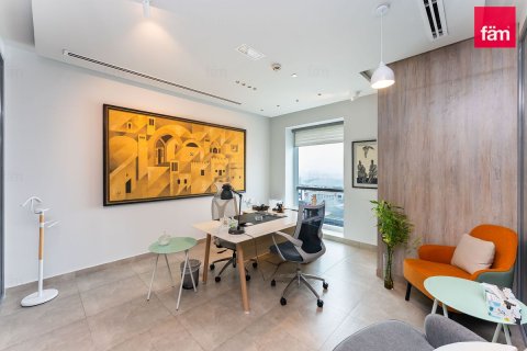 130.9m² Office in Sheikh Zayed Road, UAE No. 167633 8