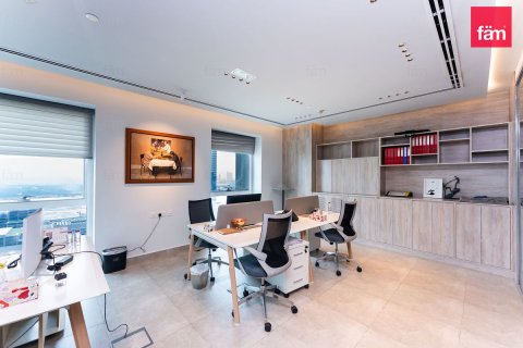 130.9m² Office in Sheikh Zayed Road, UAE No. 167633 9