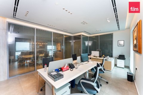 130.9m² Office in Sheikh Zayed Road, UAE No. 167633 13