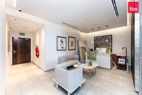 130.9m² Office in Sheikh Zayed Road, UAE No. 167633 12