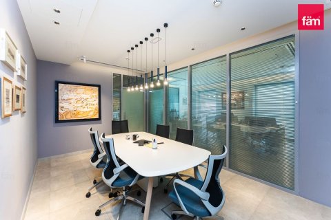 130.9m² Office in Sheikh Zayed Road, UAE No. 167633 14