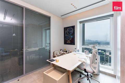 130.9m² Office in Sheikh Zayed Road, UAE No. 167633 5