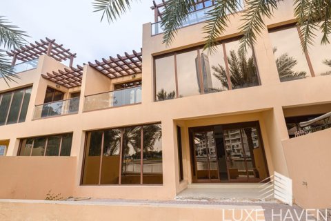 Таунхаус с 4 спальнями в Jumeirah Islands, ОАЭ №10539 19