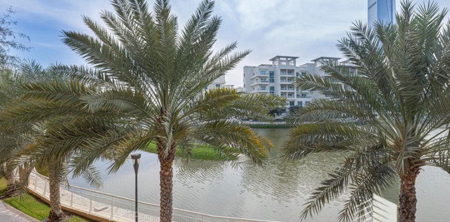4 bedrooms Townhouse in Jumeirah Islands, UAE No. 10539