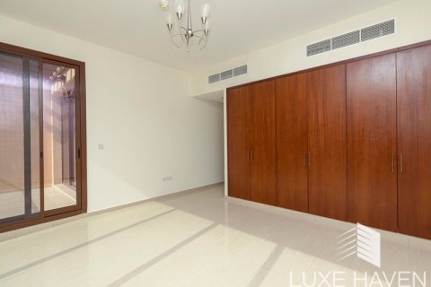 Таунхаус с 4 спальнями в Jumeirah Islands, ОАЭ №10539 23