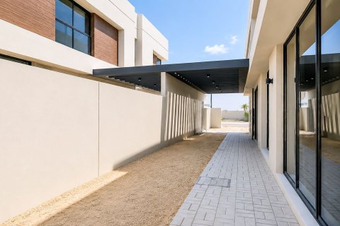 Таунхаус с 3 спальнями в Dubai Land, ОАЭ №218816 4