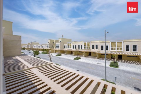 Villa de 4 dormitorios en Dubai, UAE No. 205665 25