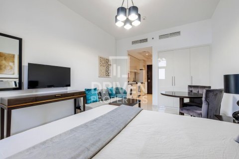 Studio Apartment in Jumeirah Village Circle, UAE No. 211657 6