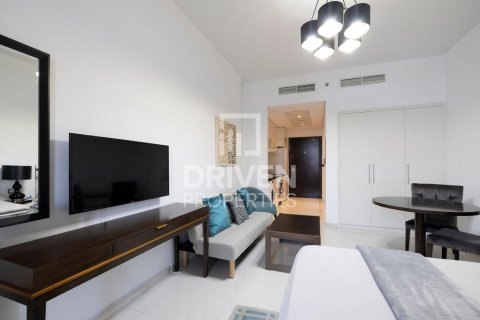 Studio Apartment in Jumeirah Village Circle, UAE No. 211657 4