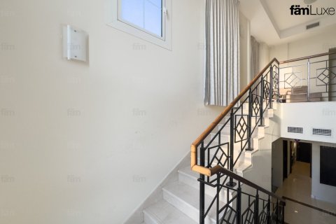 3 bedrooms Villa in Dubai, UAE No. 216009 14