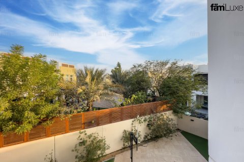 3 bedrooms Villa in Dubai, UAE No. 216009 21
