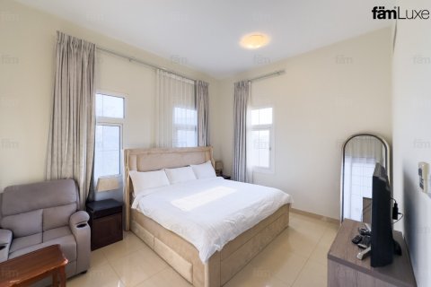 3 bedrooms Villa in Dubai, UAE No. 216009 5
