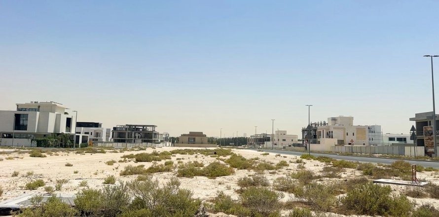 464.8m² Land in Dubai, UAE No. 80577