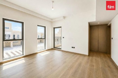4 bedrooms Townhouse in Dubai, UAE No. 213358