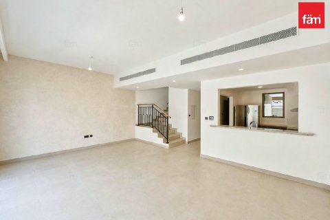 4 bedrooms Townhouse in Dubai, UAE No. 213358 3