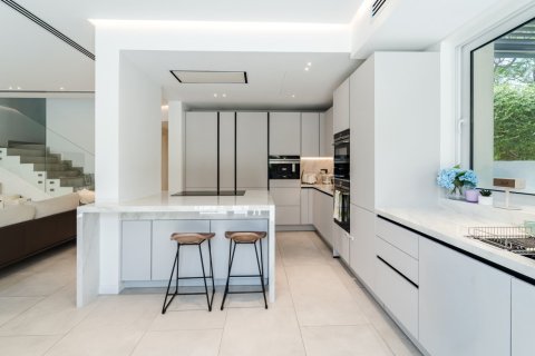 3 bedrooms Townhouse in Dubai, UAE No. 217092 9
