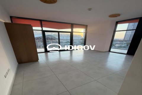 Apartment de 2 dormitorios en Dubai Silicon Oasis, UAE No. 222535 6