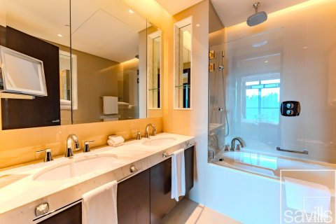 Квартира с 1 спальней в The Address Residence Fountain Views, ОАЭ №220439 13