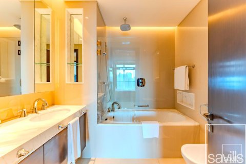 Квартира с 1 спальней в The Address Residence Fountain Views, ОАЭ №220439 14