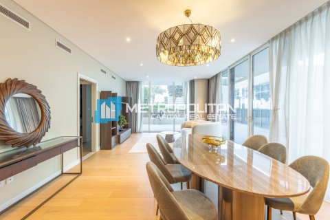 Apartment de 2 dormitorios en  Saadiyat Island, UAE No. 143058