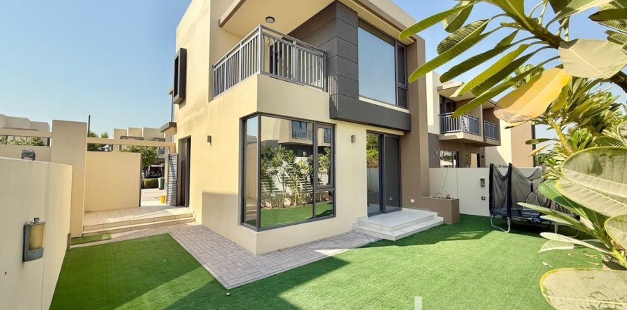 4 bedrooms Townhouse in Maple 2, UAE No. 220609