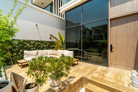 4 bedrooms Townhouse in Jumeirah Village Circle, UAE No. 217206 28