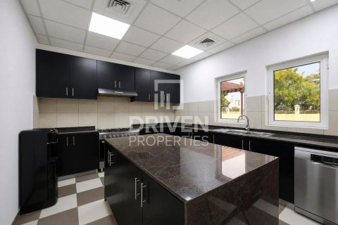 Villa de 5 dormitorios en The Villa, UAE No. 214911 10