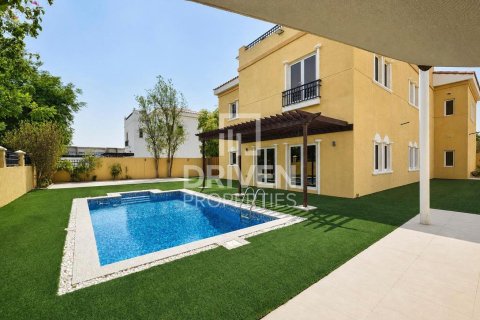 Villa de 5 dormitorios en The Villa, UAE No. 214911 22