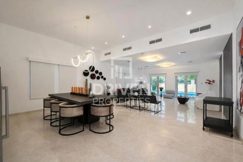 Villa de 5 dormitorios en The Villa, UAE No. 214911 4