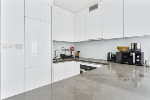 1 bedroom Apartment in Dubai, UAE No. 168770 8