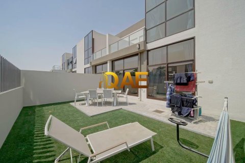 4 bedrooms Villa in District 11, UAE No. 35521 20