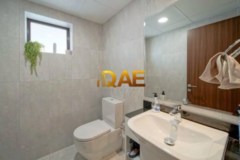 4 bedrooms Villa in District 11, UAE No. 35521 21