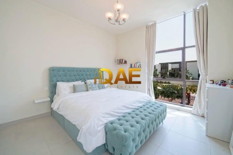 4 bedrooms Villa in District 11, UAE No. 35521 3