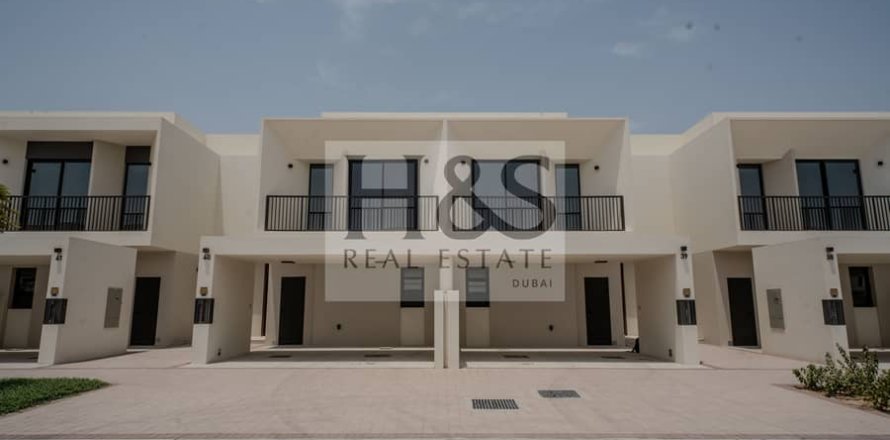 Townhouse de 3 chambres à Town Square, UAE No. 112637