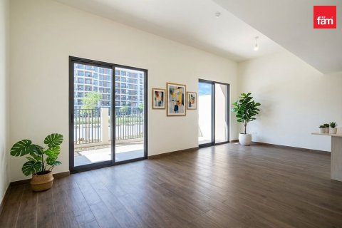 Apartment de 2 dormitorios en Town Square, UAE No. 223701 3
