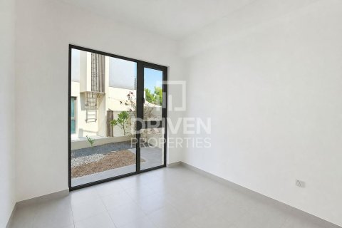 Вилла с 4 спальнями в EMAAR South, ОАЭ №221313 5