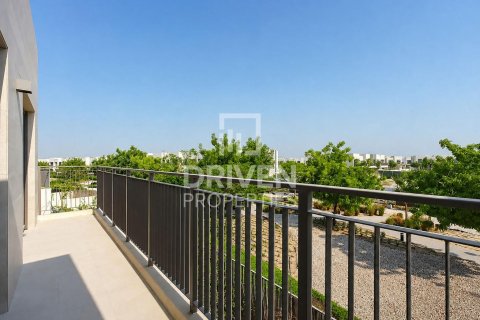 Вилла с 4 спальнями в EMAAR South, ОАЭ №221313 23