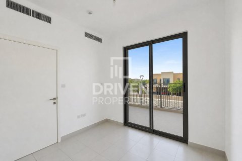 Вилла с 4 спальнями в EMAAR South, ОАЭ №221313 11