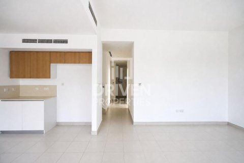 Вилла с 4 спальнями в EMAAR South, ОАЭ №221313 4