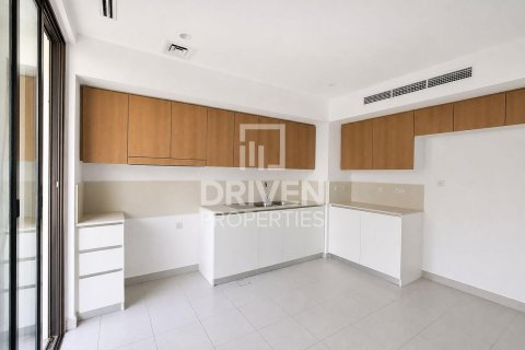 Вилла с 4 спальнями в EMAAR South, ОАЭ №221313 18