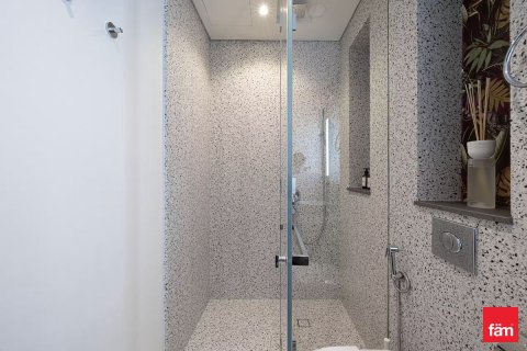 Apartment de 2 dormitorios en Business Bay, UAE No. 167369 9