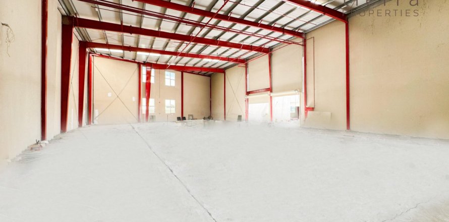 Warehouse de 789.7m² à Al Khawaneej, UAE No. 46598