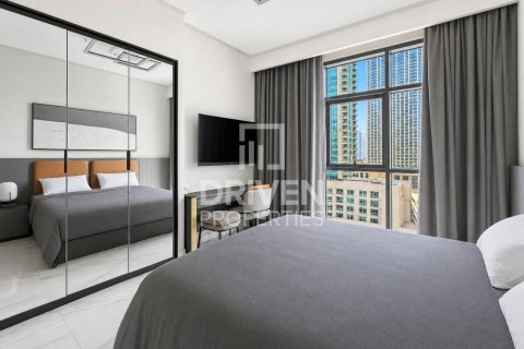 Apartment de 2 dormitorios en MAG 318, UAE No. 215004 8