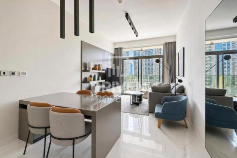 Apartment de 2 dormitorios en MAG 318, UAE No. 215004 4