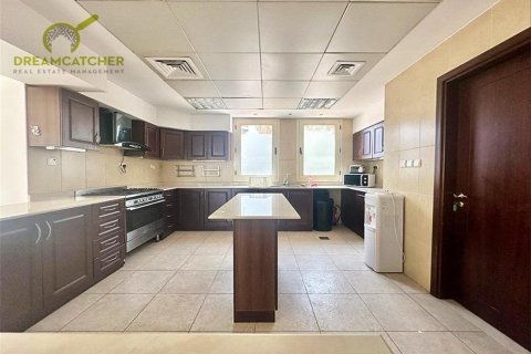 Вилла с 5 спальнями в Al Hamra Village, ОАЭ №75677 11