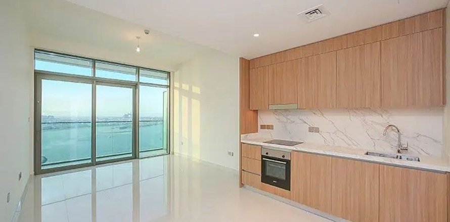 2 bedrooms Apartment in EMAAR Beachfront, UAE No. 212992