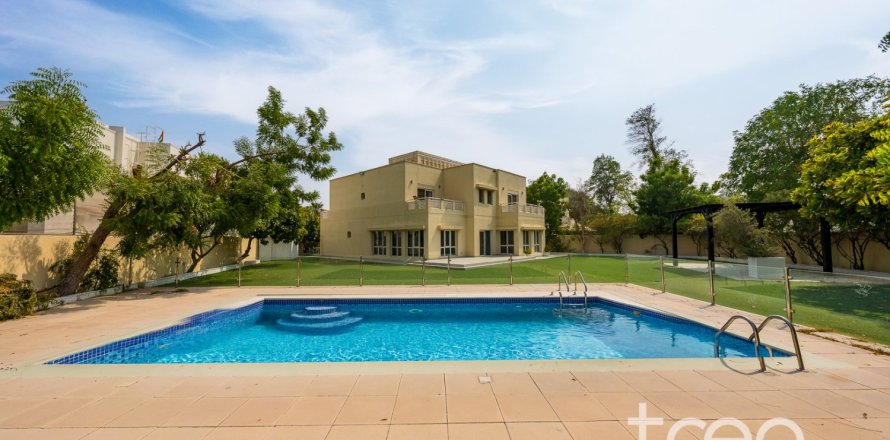 Villa de 6 chambres à Meadows, UAE No. 224973