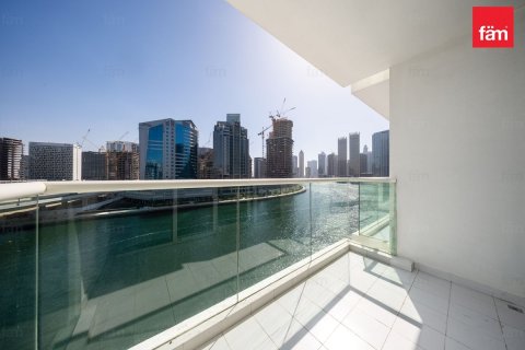 Apartment de 2 dormitorios en Business Bay, UAE No. 213365
