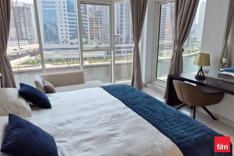 Apartment de 2 dormitorios en Business Bay, UAE No. 213365 8