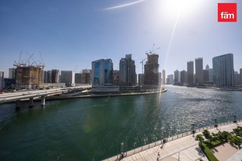 Apartment de 2 dormitorios en Business Bay, UAE No. 213365 19